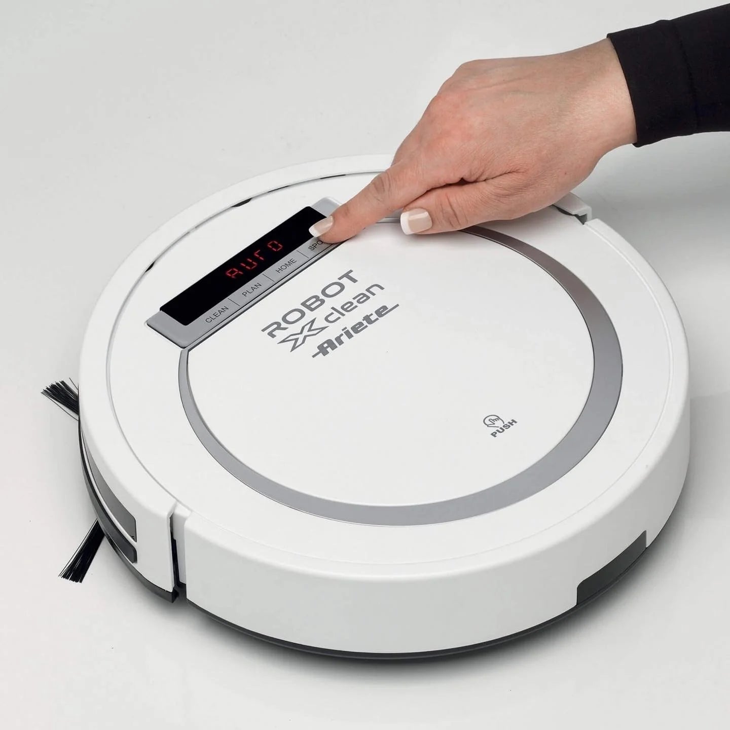 Ariete Robot vaccum cleaner with programming